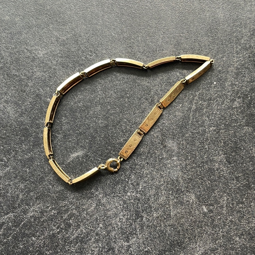 Cool gold plated? Bracelet